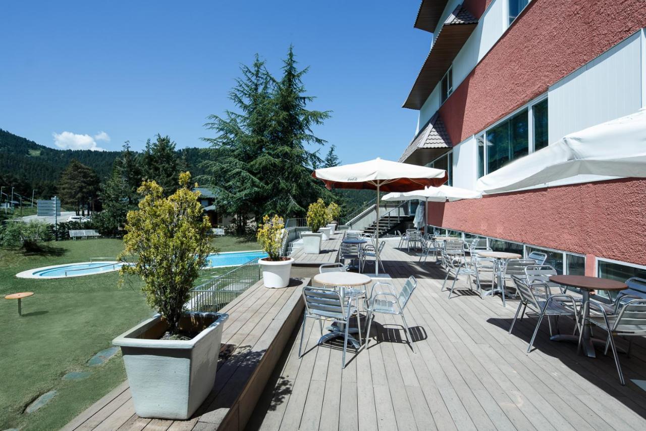 Alp Hotel Masella Exterior photo